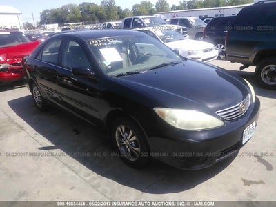 TOYOTA CAMRY 2006
