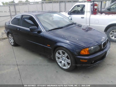 BMW 323 2000