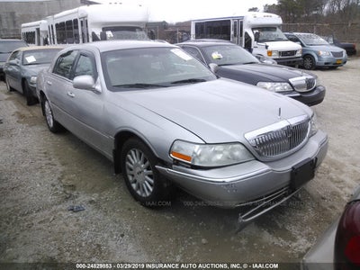 LINCOLN TOWN CAR 2005