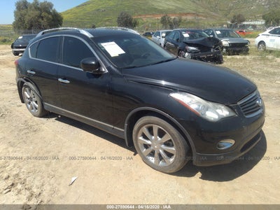 INFINITI JOURNEY 2011