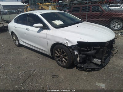 CHRYSLER 200 2015