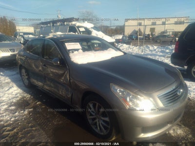 INFINITI JOURNEY 2009