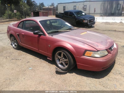 Ford Mustang 2000