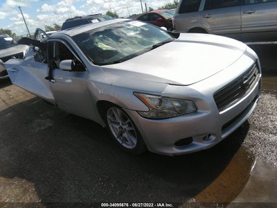 Nissan Maxima 2010
