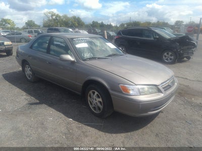 TOYOTA CAMRY 2001