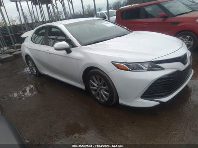 TOYOTA CAMRY 2018
