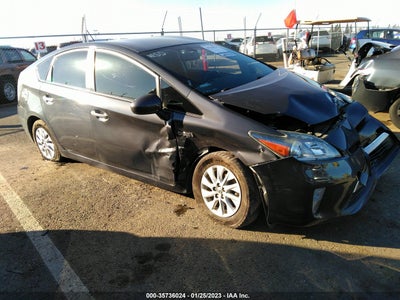 Toyota Prius plug-in 2015