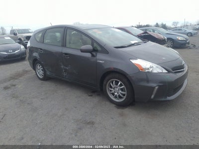 TOYOTA PRIUS V 2012