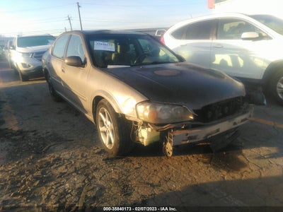 Nissan Maxima 2002