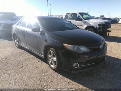 Toyota Camry 2014