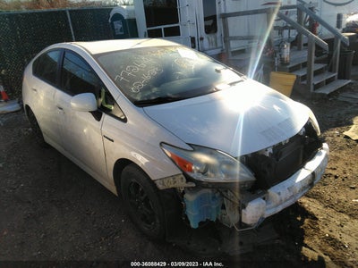 TOYOTA PRIUS 2014