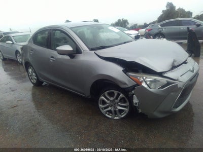 Scion Ia 2016