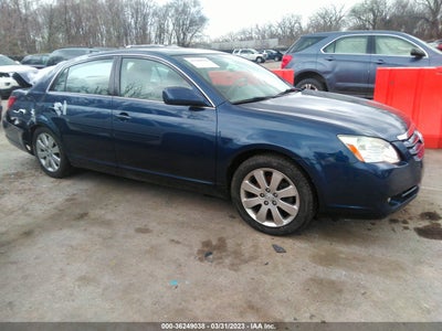 Toyota Avalon 2005