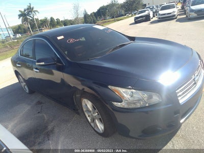 NISSAN MAXIMA 2011