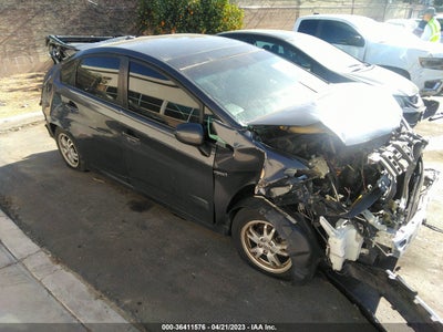 TOYOTA PRIUS 2011