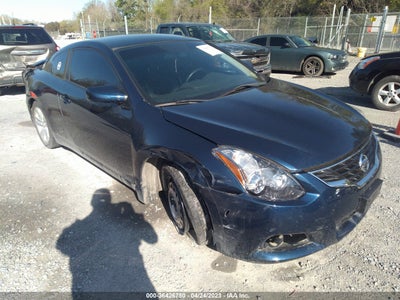 Nissan Altima 2012