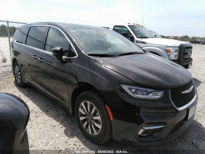Chrysler Pacifica 2023