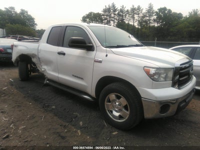 Toyota Tundra 2011