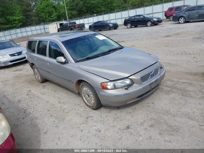 VOLVO V70 2001