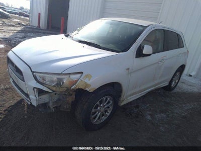 Mitsubishi Outlander sport 2011