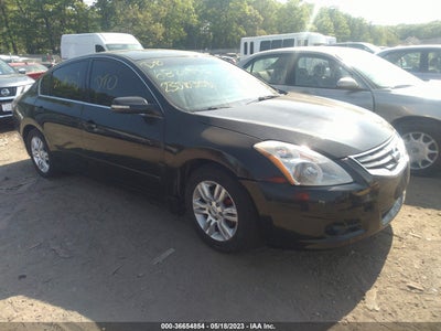 Nissan Altima 2010
