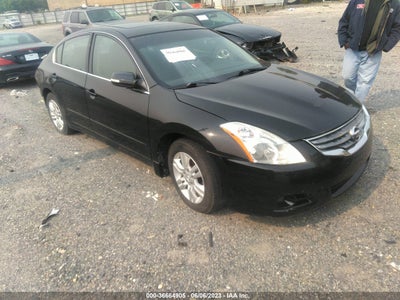 Nissan Altima 2011