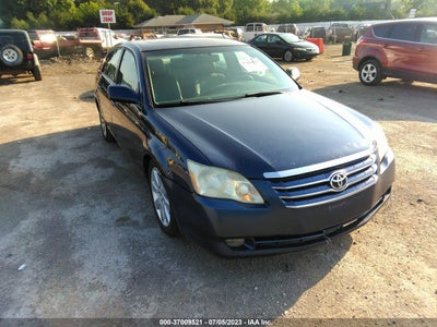 Toyota Avalon 2005