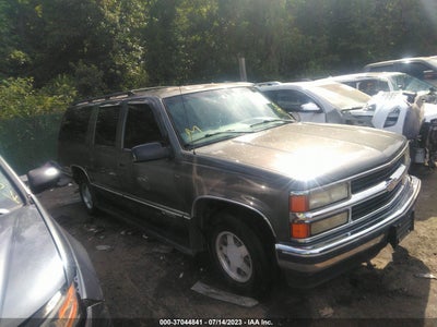 Chevrolet Suburban 1999