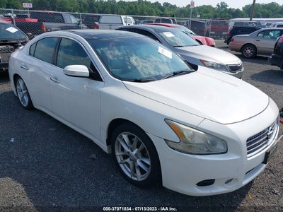 Nissan Maxima 2010