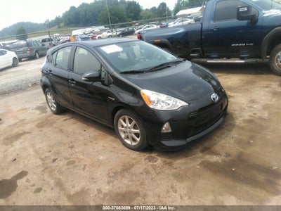 Toyota Prius c 2014
