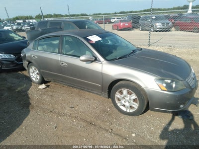 Nissan Altima 2005