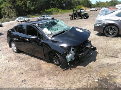 Nissan Versa 2020