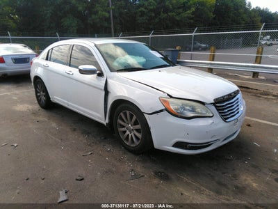 Chrysler 200 2013