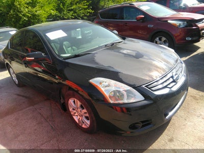 Nissan Altima 2012