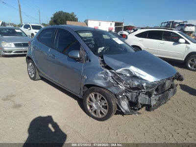 Mazda 2 2013