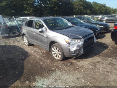 MITSUBISHI OUTLANDER SPORT 2015