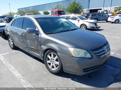 Toyota Avalon 2005