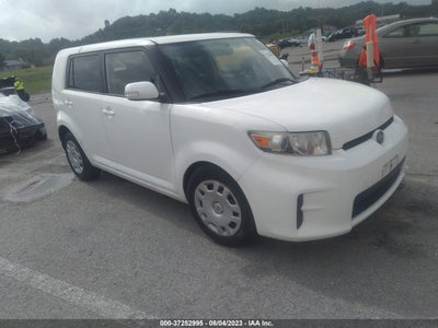 Scion Xb 2012