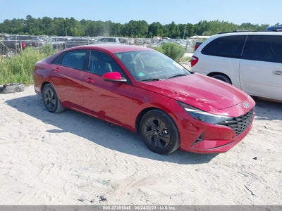 Hyundai Elantra 2022