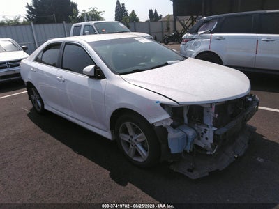 Toyota Camry 2014