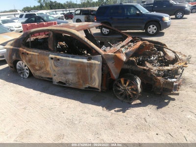 TOYOTA CAMRY 2023