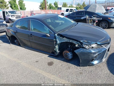 Toyota Camry 2021