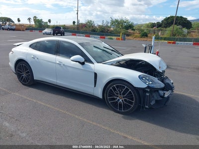 Porsche Panamera 2021