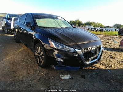 Nissan Altima 2019