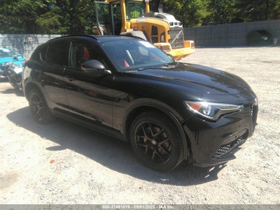 Alfa romeo Stelvio 2021