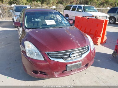 Nissan Altima 2012