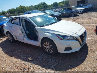 Nissan Altima 2020
