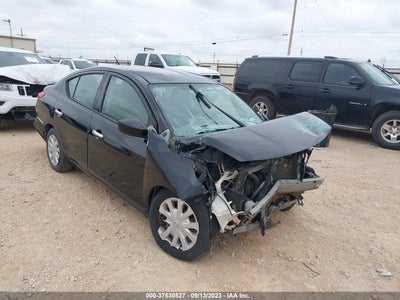 Nissan Versa 2015