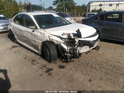 Toyota Camry 2018
