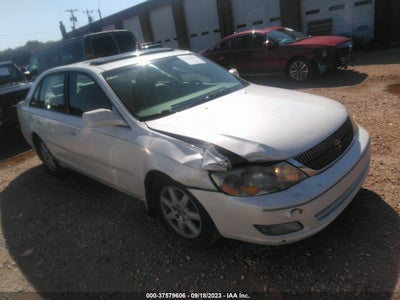 Toyota Avalon 2001